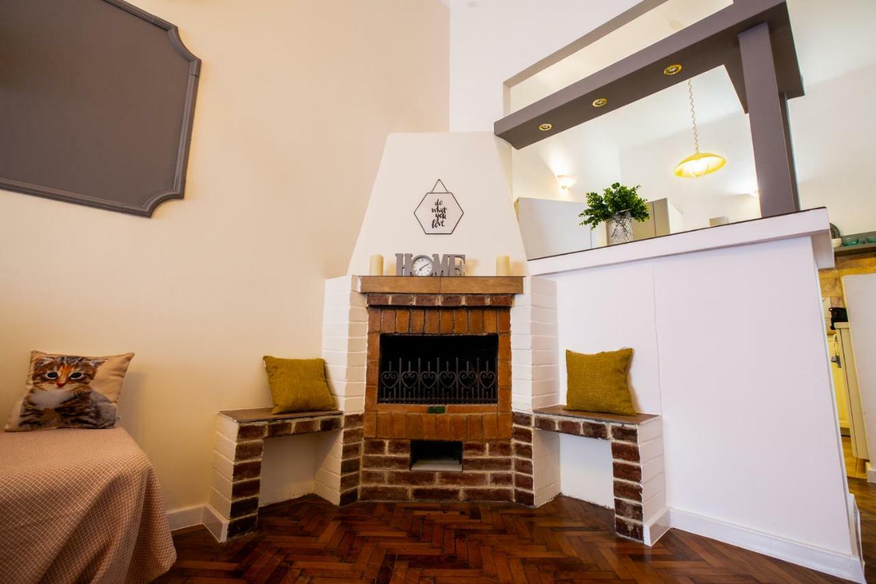 Art Downtown Alecsandri St Luxury Apartment Oradea Bagian luar foto